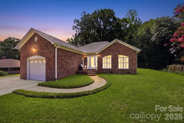 211 Peachtree Street, Belmont, NC 28012