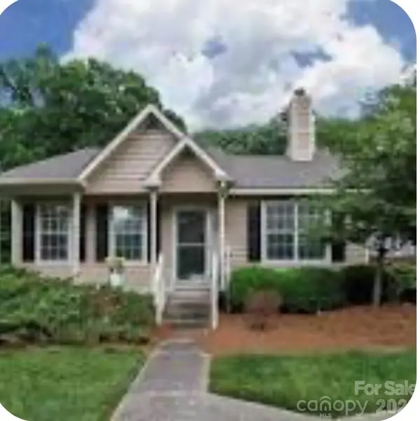 9313 Four Mile Creek Road, Charlotte, NC 28277
