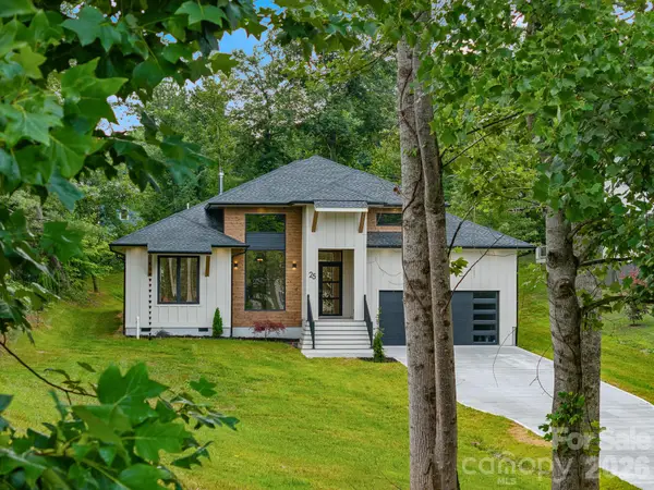 25 Copper Mill Court, Candler, NC 28715