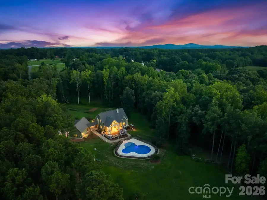 6334 Long Island Road, Catawba, NC 28609 - #2