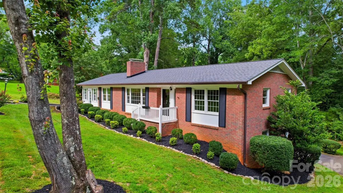 401 S East End Avenue, Statesville, NC 28677 - #1