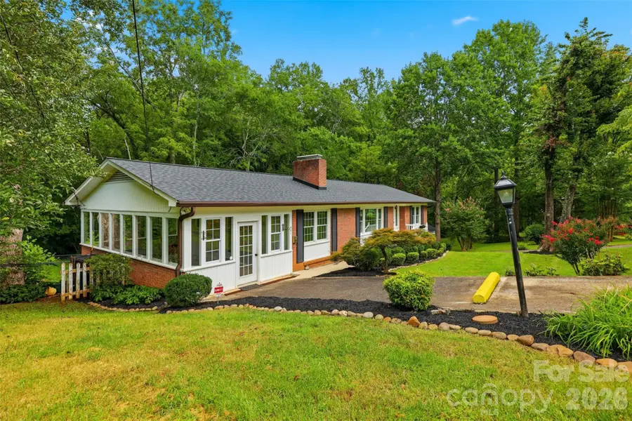 401 S East End Avenue, Statesville, NC 28677 - #2
