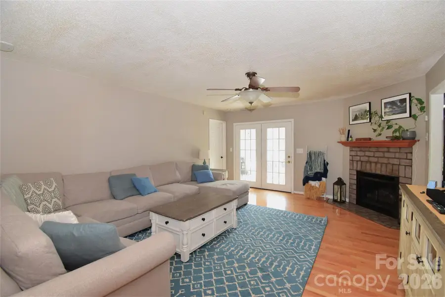 36 Cardinal Lane, Candler, NC 28715 - #3