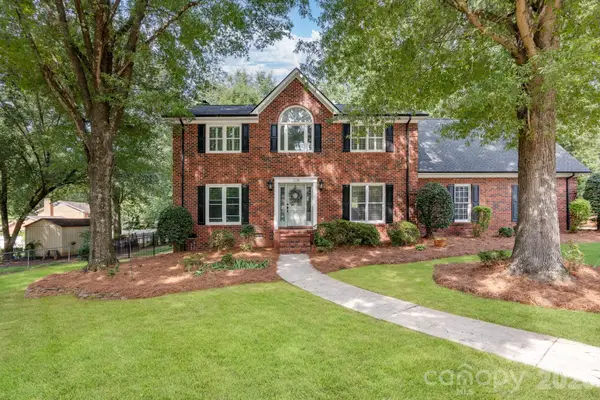 1228 12th Fairway Drive Nw, Concord, NC 28027