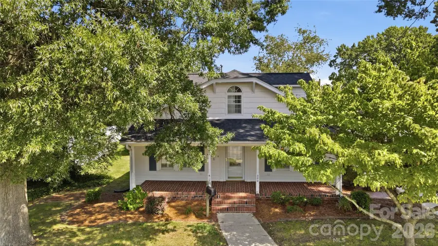 302 N Ridge Avenue, Kannapolis, NC 28083 - #2