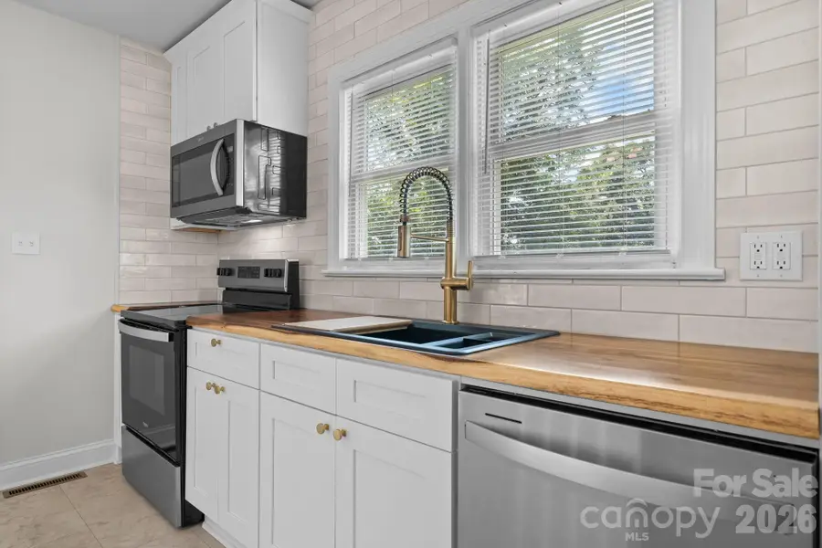 12 Ruth Avenue, Newton, NC 28658 - #3