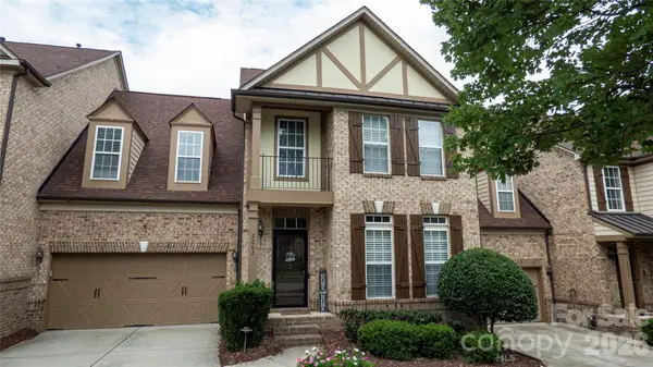 2262 NW Donnington Lane Nw, Concord, NC 28027