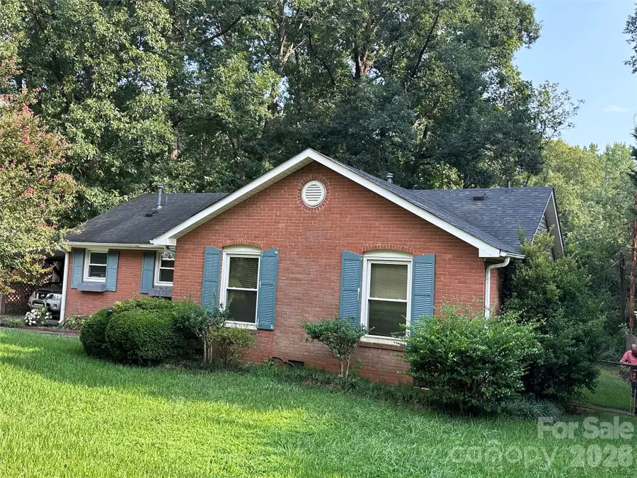 7216 Lockmont Drive, Charlotte, NC 28212 - #2
