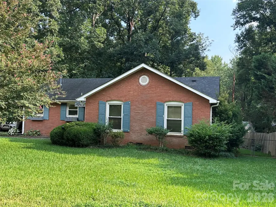 7216 Lockmont Drive, Charlotte, NC 28212 - #3