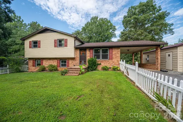 1369 Chancellor Drive, Claremont, NC 28610