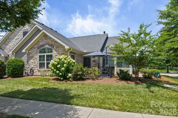 2307 Villa Oaks Court, Gastonia, NC 28054