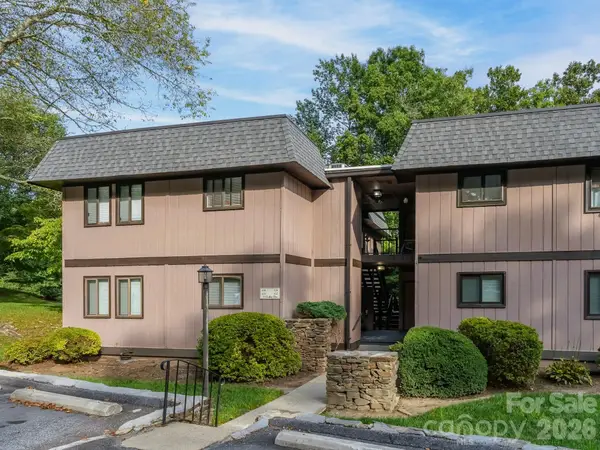 33 Lake Drive #G-1, Laurel Park, NC 28739