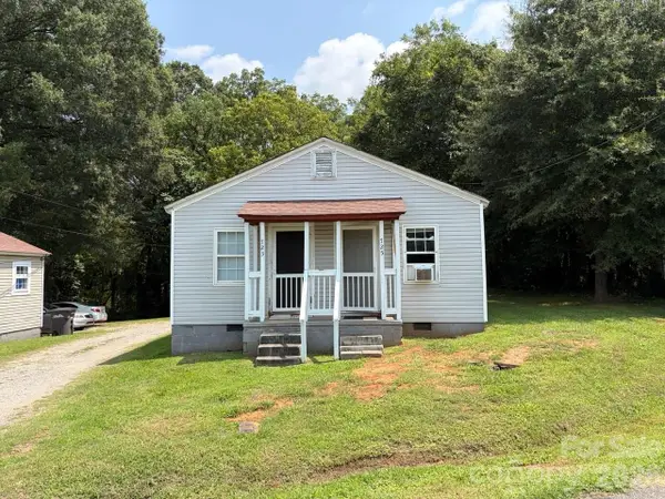 723 Hunt Street, Statesville, NC 28677
