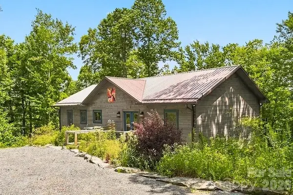 7753 Parks Mountain Drive, Newland, NC 28657