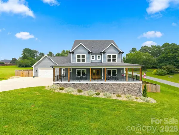 34 Colts Neck Lane, Taylorsville, NC 28681