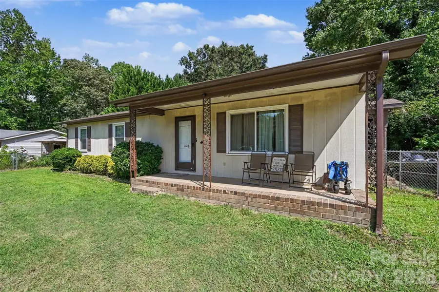 808 E Chestnut Street, Stanley, NC 28164 - #2