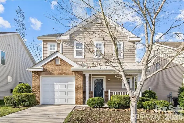 13716 Riding Hill Avenue, Charlotte, NC 28213