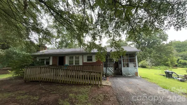 389 Midway Lake Road, Mooresville, NC 28115