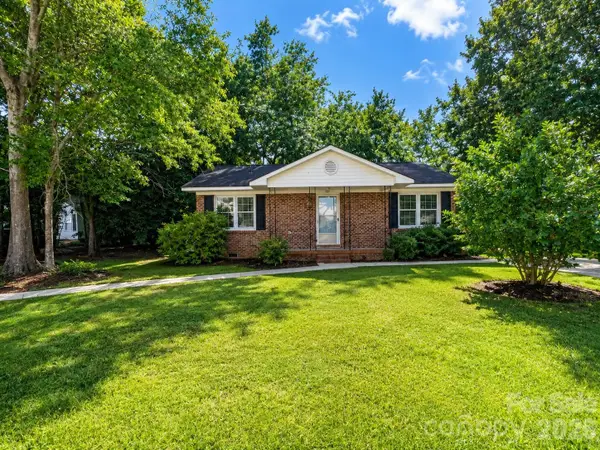312 S Cleveland Street, Kershaw, SC 29067