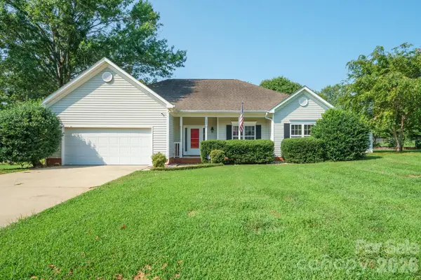12524 Willow Grove Way, Huntersville, NC 28078