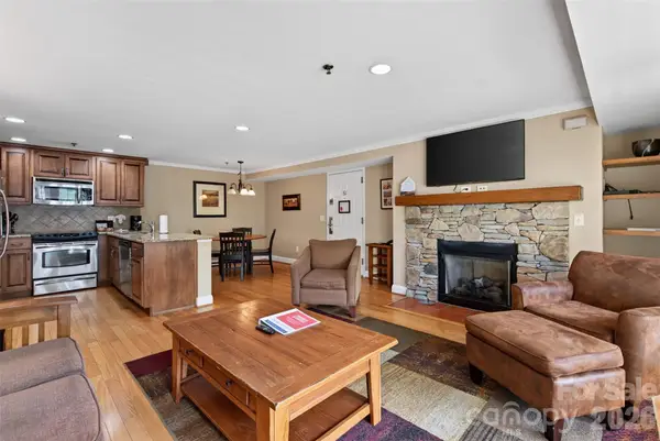 413 Bowling Park Road, Asheville, NC 28803
