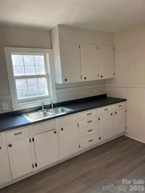 719 Hunt Street, Statesville, NC 28677 - #2