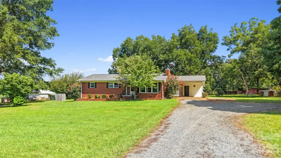 37631 Saw Mill Road, New London, NC 28127 - #2