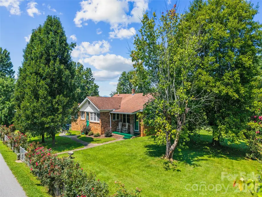 53 Salem Road, Weaverville, NC 28787 - #2