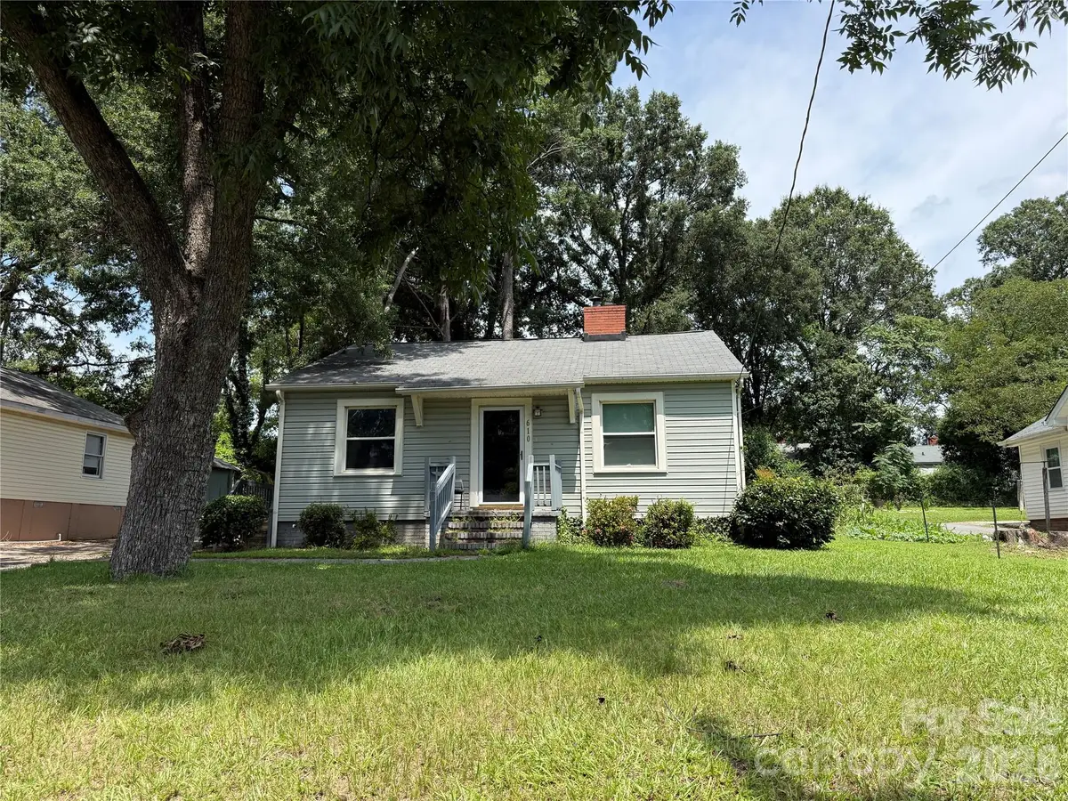 610 E 4th Avenue, Gastonia, NC 28054 - #1