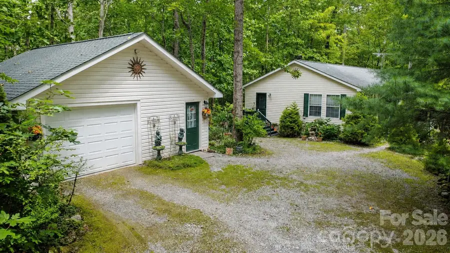 253 Royalwood Drive, Zirconia, NC 28790 - #2