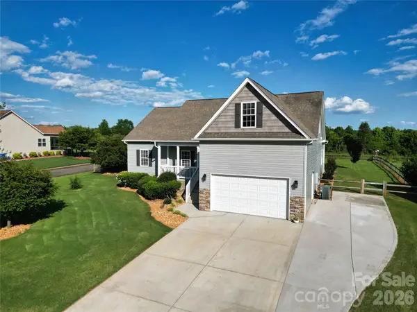 141 Logan Ridge Drive, Statesville, NC 28677