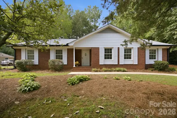 1045 S Magnolia Street, Mooresville, NC 28115