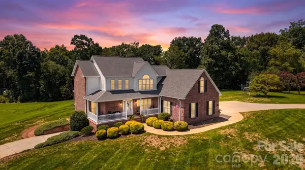 1338 Willow Creek Drive, Newton, NC 28658