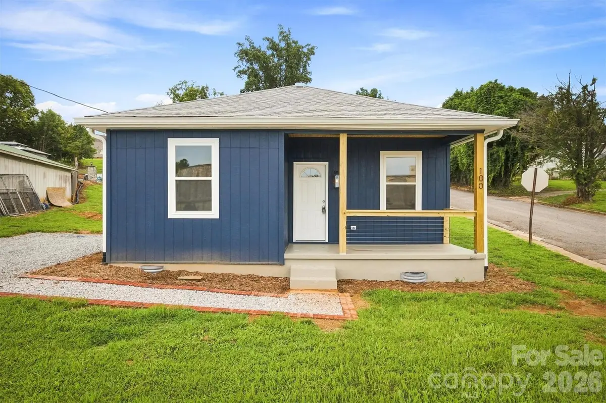 100 Gardner Street, Hickory, NC 28601 - #1