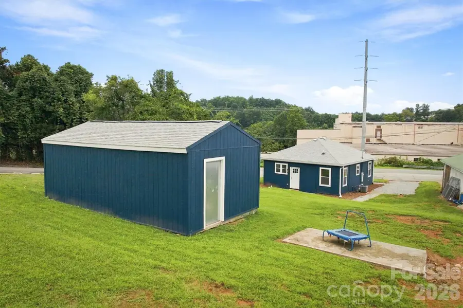 100 Gardner Street, Hickory, NC 28601 - #2