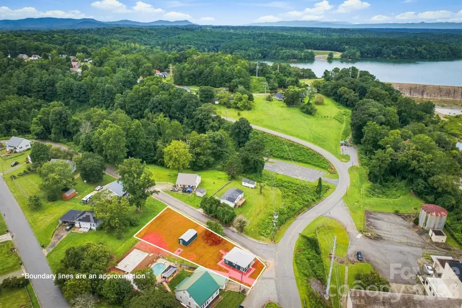 100 Gardner Street, Hickory, NC 28601 - #3