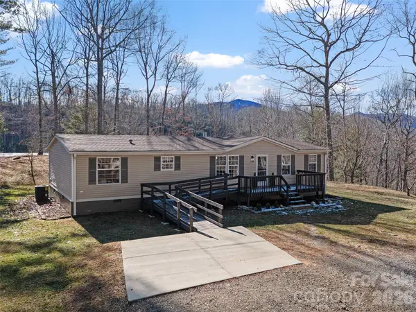 105 Satinwood Drive, Burnsville, NC 28714