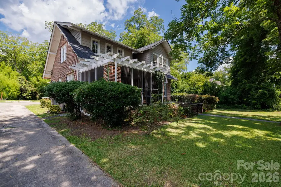 157 Walnut Street, Chester, SC 29706 - #2