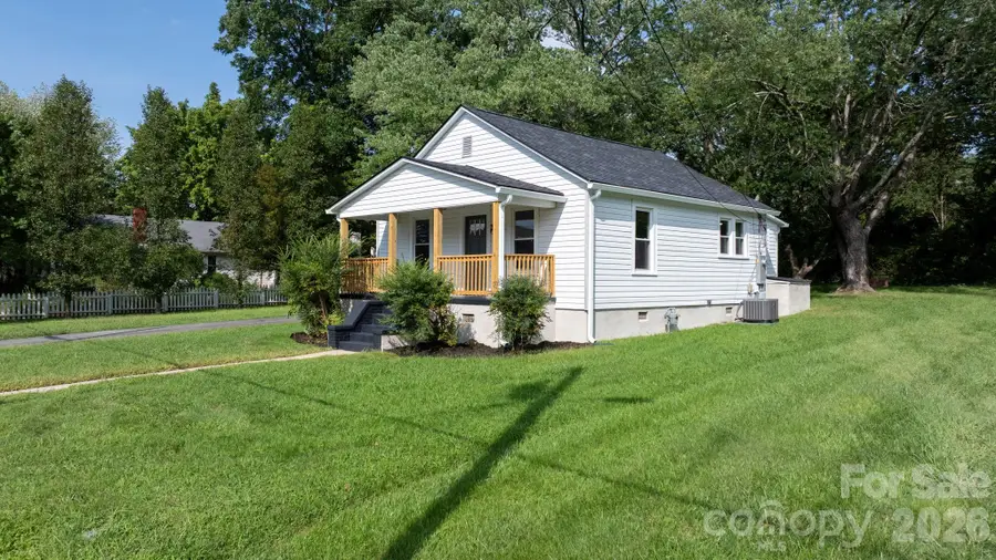 1320 14th Street Drive Ne, Hickory, NC 28601 - #3