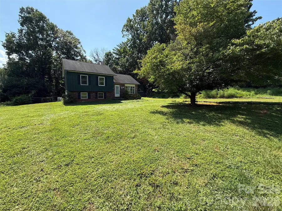 3695 Commanche Court, Lenoir, NC 28645 - #2