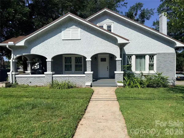2709 N Main Avenue, Newton, NC 28658