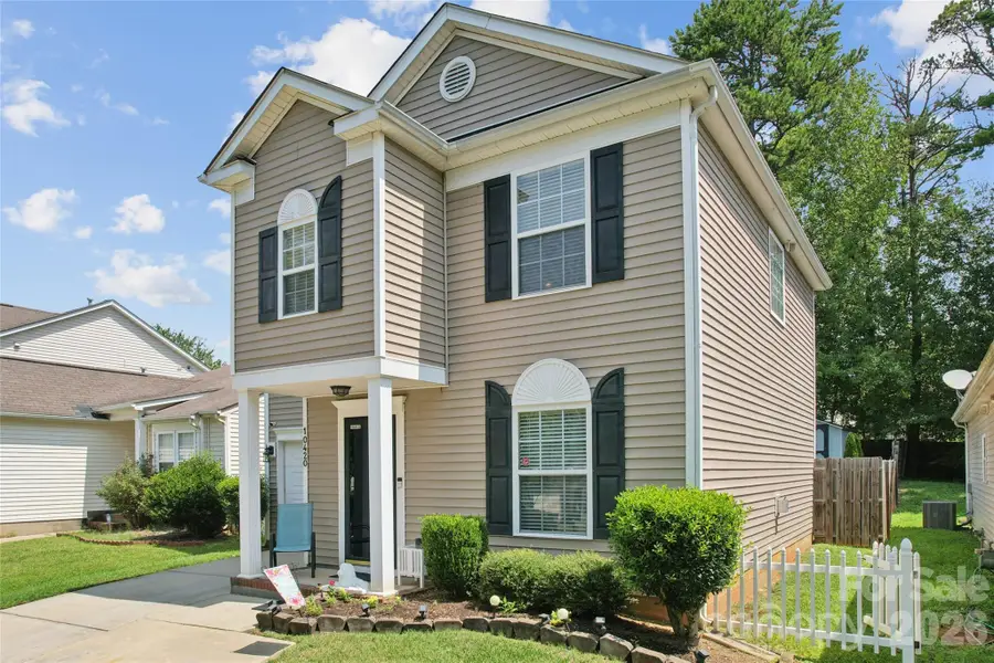10420 Hugue Way, Charlotte, NC 28214 - #3