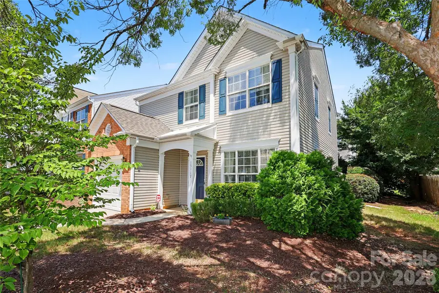 15117 Northsprings Drive, Charlotte, NC 28277 - #2