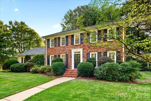 842 Ashmeade Road, Charlotte, NC 28211