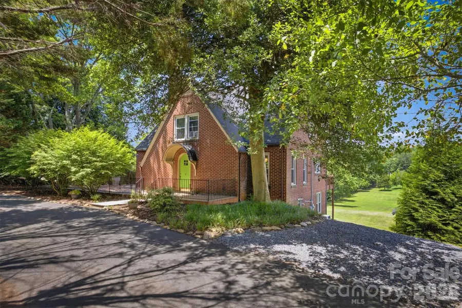1205 E Union Street, Morganton, NC 28655 - #2