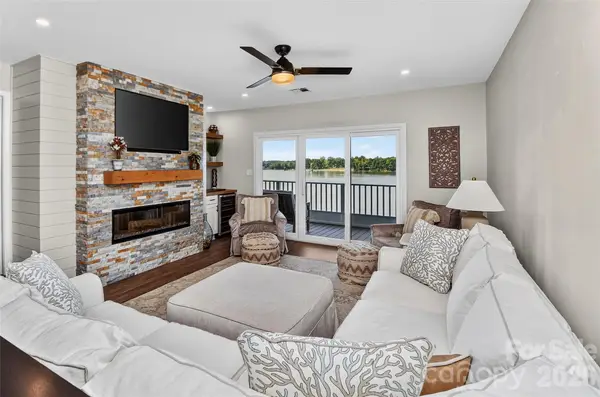 7340 Lakefront Drive #5, Charlotte, NC 28278