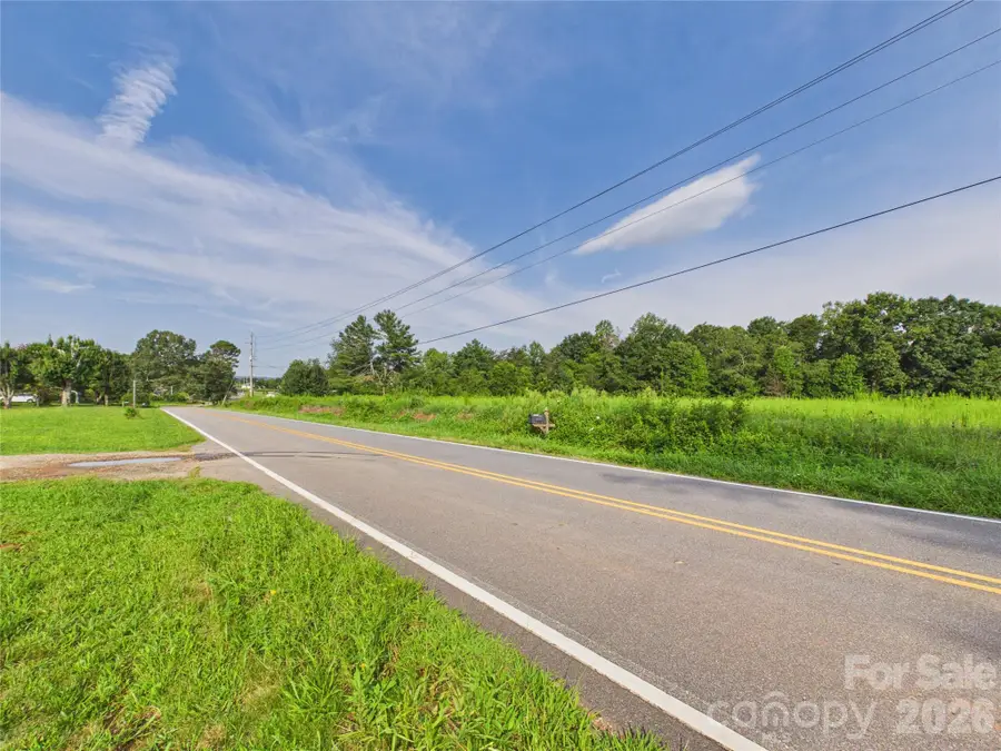 6836 George Hildebran School Road, Hickory, NC 28602 - #2