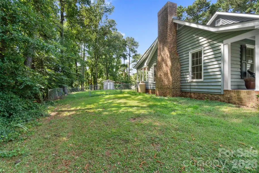 302 Nottingham Way, Wadesboro, NC 28170 - #2