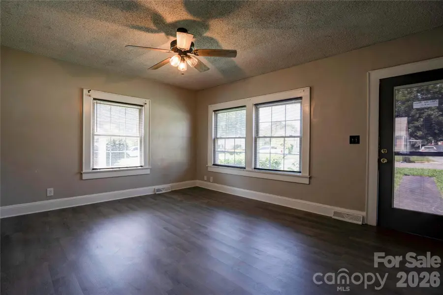 605 Meadowbrook Road, Kings Mountain, NC 28086 - #2