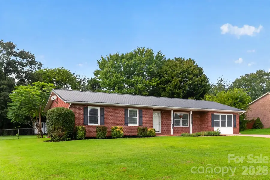 2504 Ashford Drive, Newton, NC 28658 - #3
